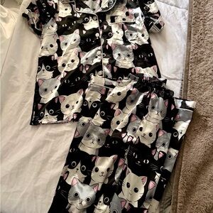 Silk Kitten Print Pajama Set - Black and White